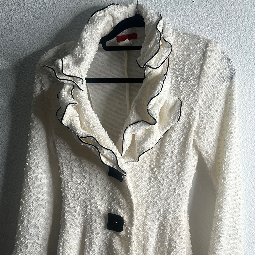 SANT GIL Paris Elegant White Ruffled Coat black trim size M - Picture 5 of 12